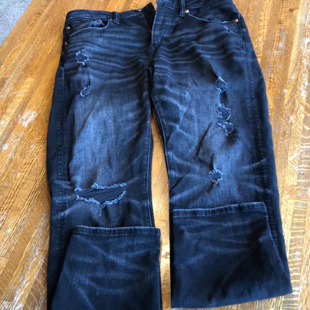 American Eagle black distressed jeans, Airflex +, athletic fit, 31x32